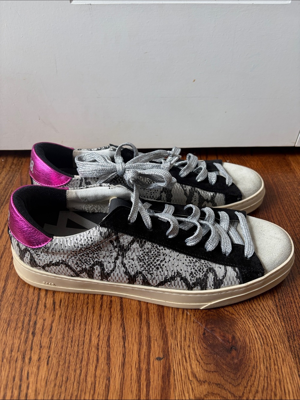 P448 Women’s Low-Top Snake Print Sneakers with Metallic Pink Heel Size 41/10.5